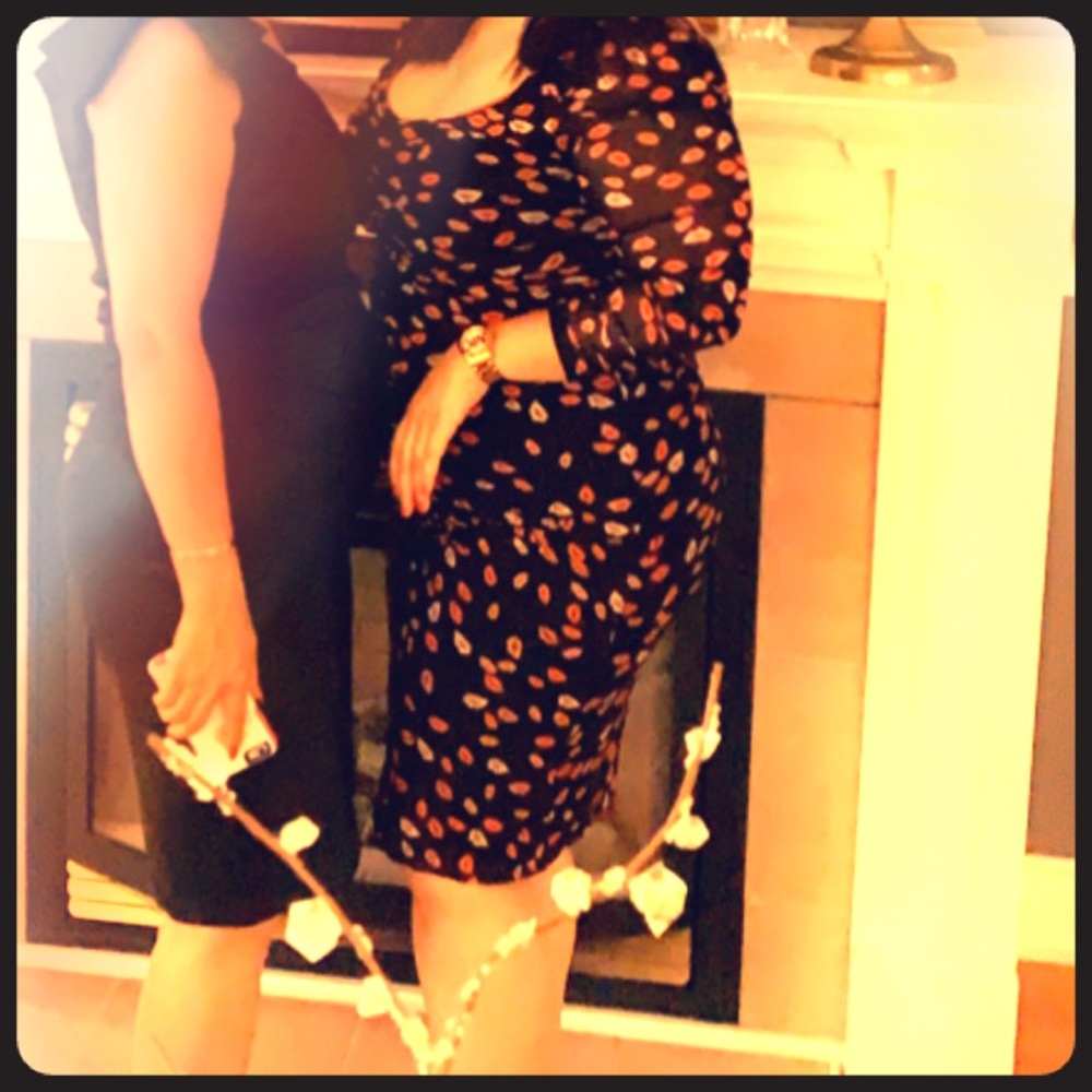 Black dress with red lips mark